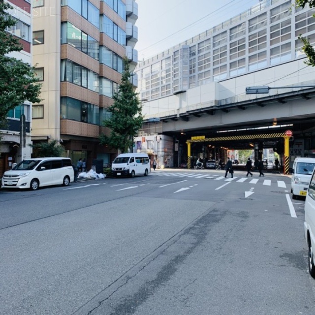 イマジクスビル ビル前面道路