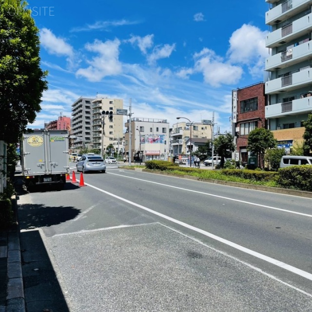 白鳥ビル ビル前面道路