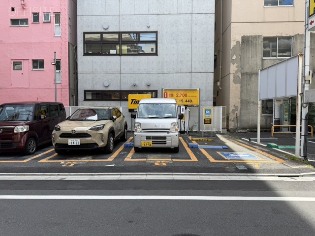 アーバンアートビル　付近にコインパーキング