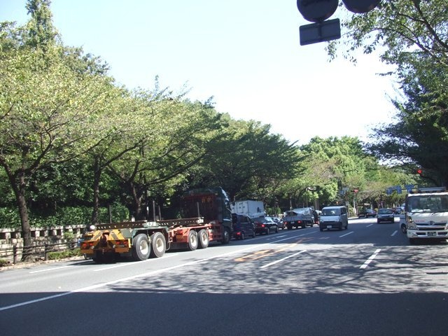 九段光ビル ビル前面道路