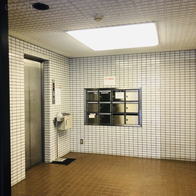 大橋御苑駅ビル別館 エントランス