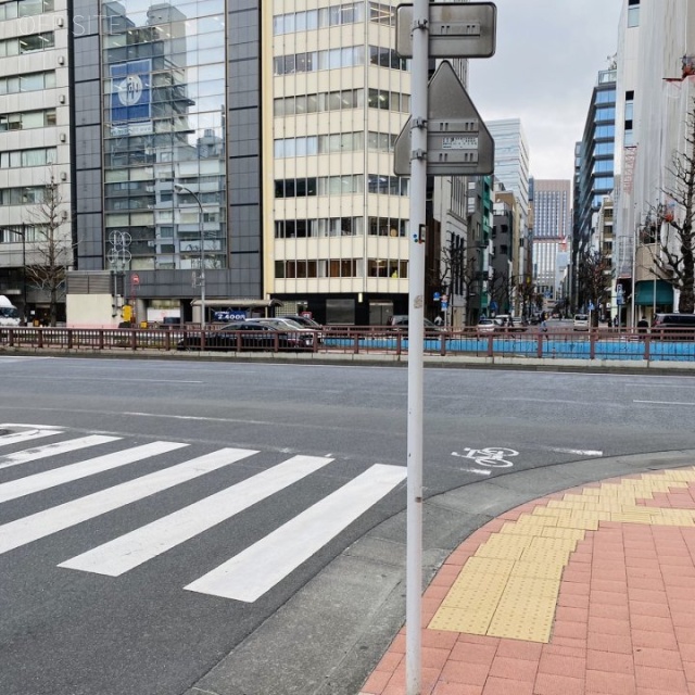 銀座山本ビル ビル前面道路