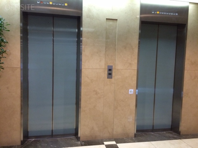 山光ビル エレベーター