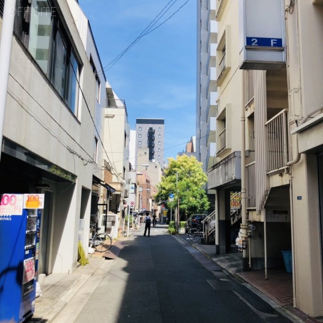 遠藤ビル ビル前面道路