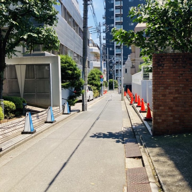 野元第一ビル ビル前面道路