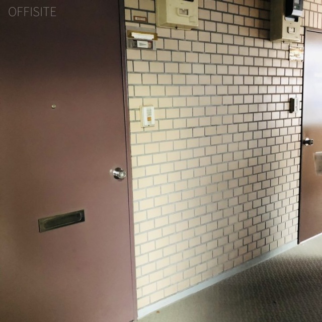 ハレ神南ビル 貸室入口