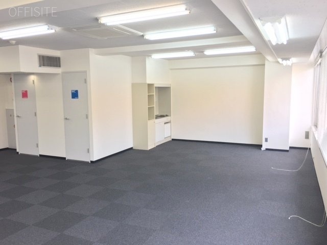 太田紙興新宿ビル 室内