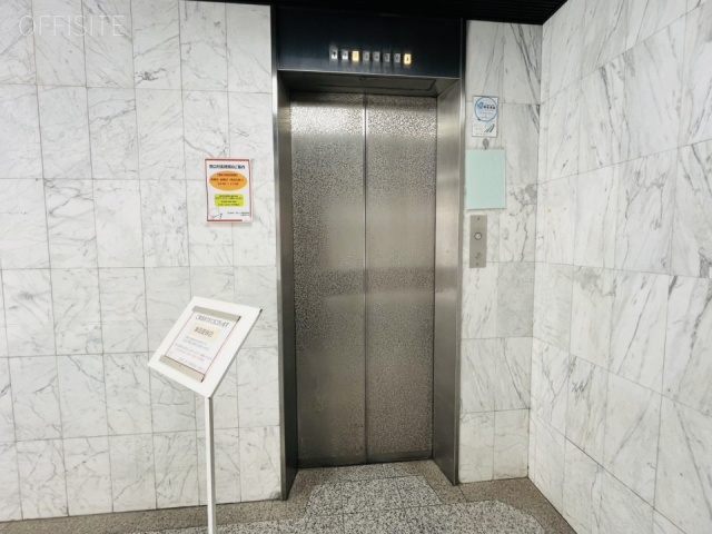 第七醍醐ビル　エントランス