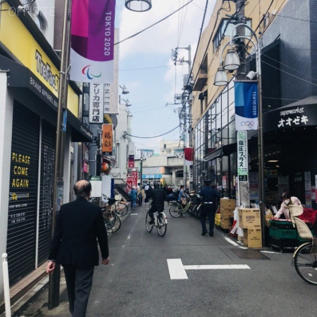 千歳船橋ビル ビル前面道路