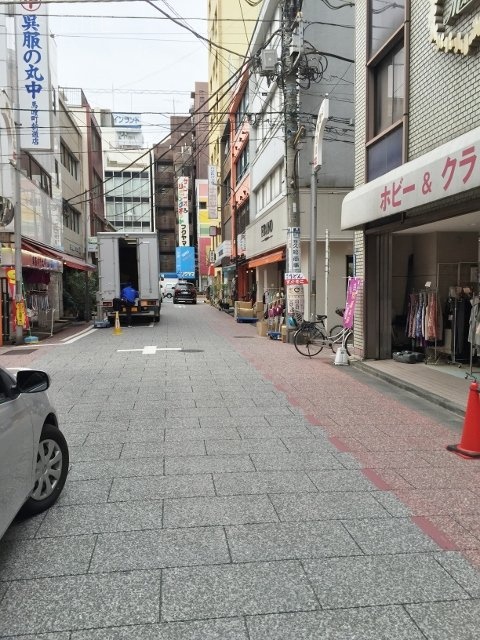 シムラビル ビル前面道路