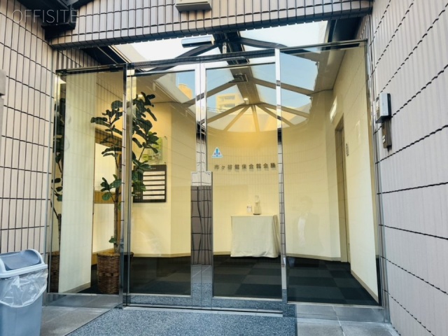 リエール市ヶ谷　エントランス