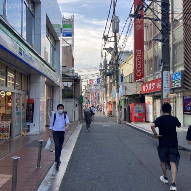 大宮タウンビル ビル前面道路