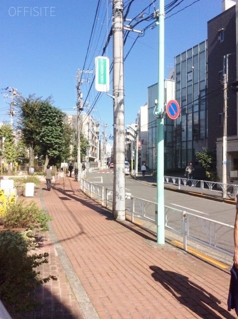 FKビル ビル周辺道路