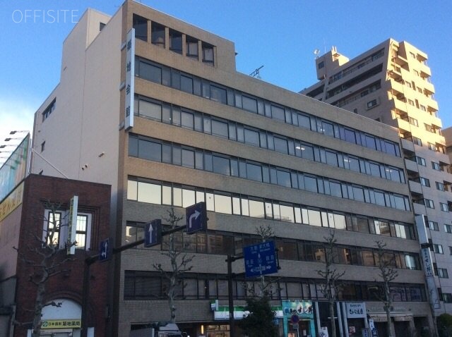 築地会館 外観