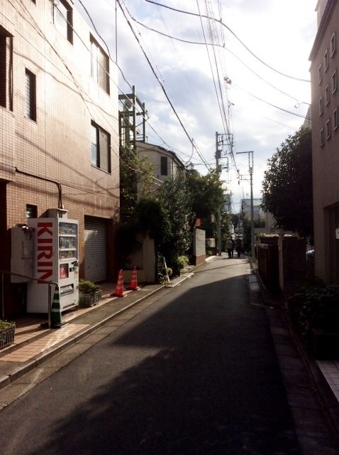 游龍EX ビル周辺道路