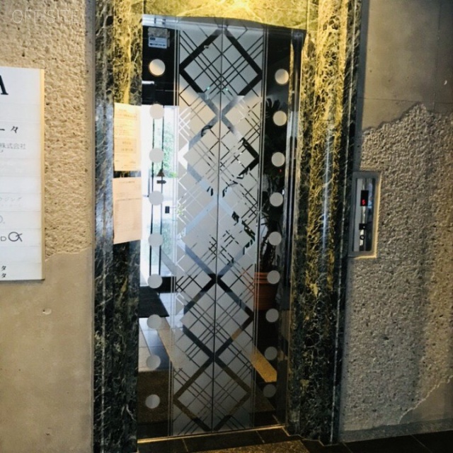 ベリータビル エレベーター