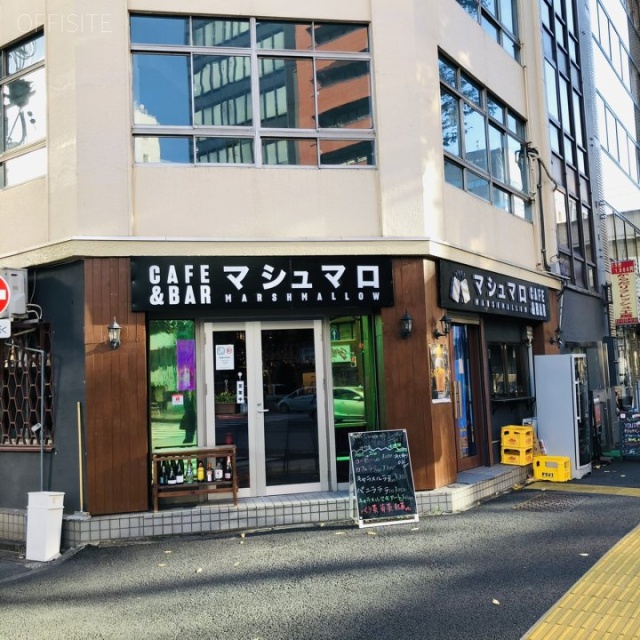 内田ビル エントランス
