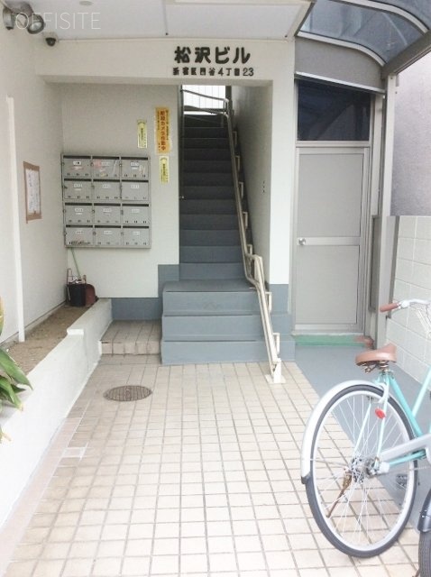 松澤ビル エントランス