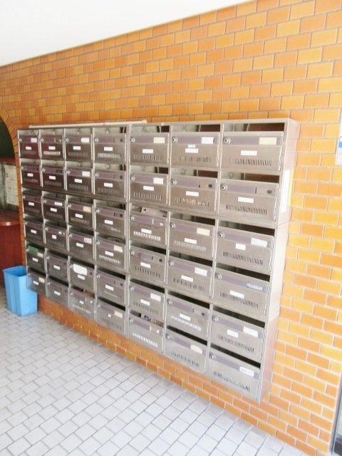 カーム乃木坂 郵便受け
