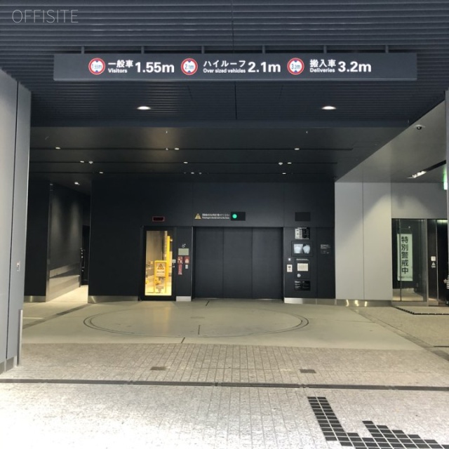 新虎通りCORE 駐車場