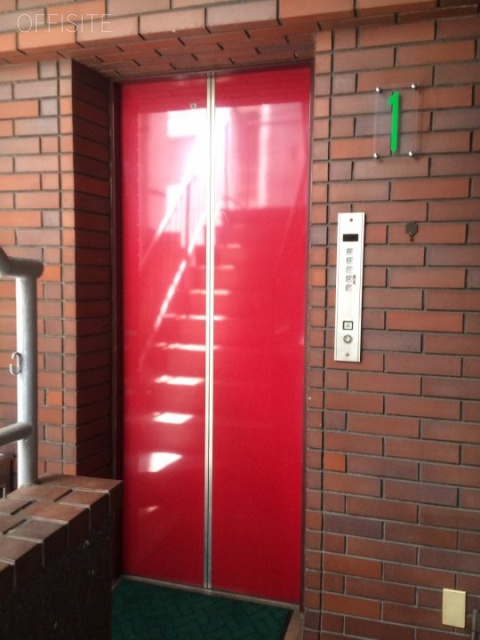 臼井ビル 4階 14.00坪　エレベーター