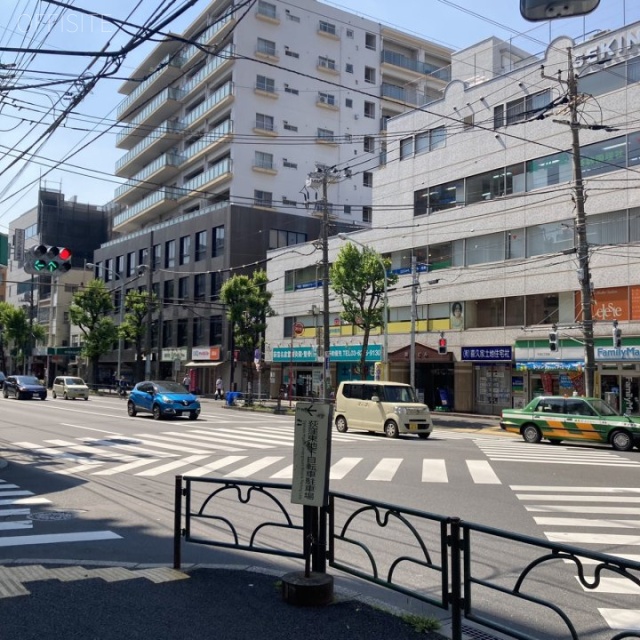 Daiwa荻窪タワー ビル前面道路