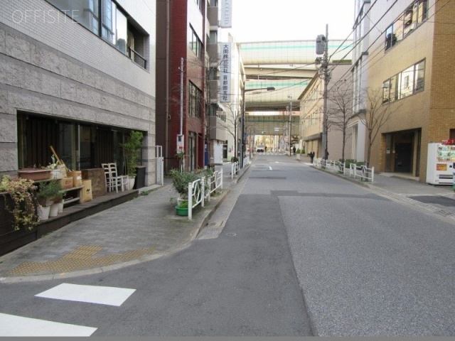TKビル ビル前面道路