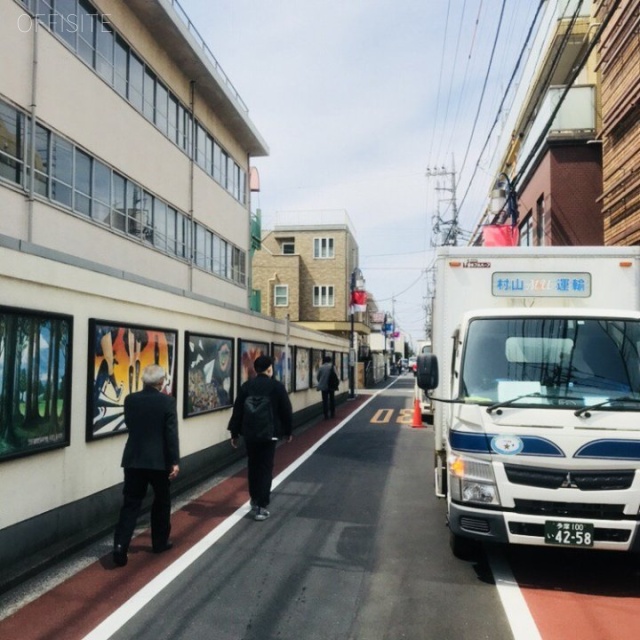 ルリアン吉祥寺 ビル前面道路