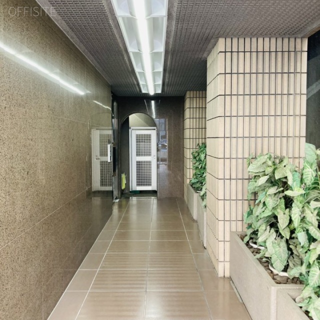 岩本町TIビル エントランス