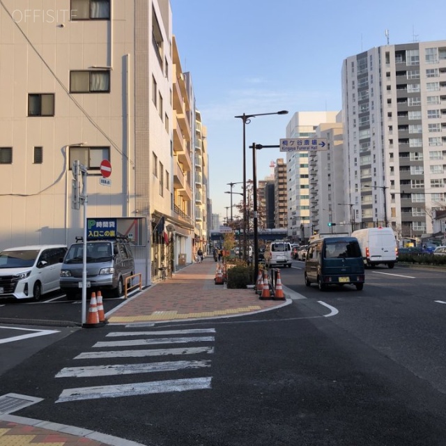 リードシー目黒不動前ビル ビル前面道路