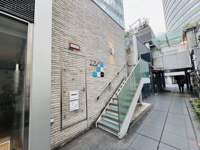 ラ・ポルト青山 外観