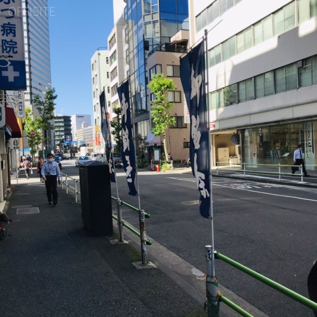 第二興業ビル ビル前面道路