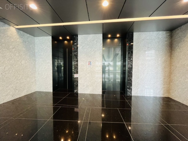 住友不動産西新宿ビル5号館 5階 100.62坪 エントランス