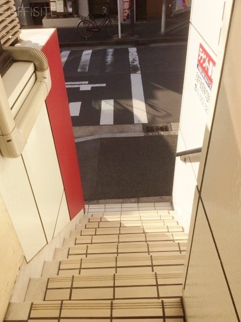 窪田ビル エントランス