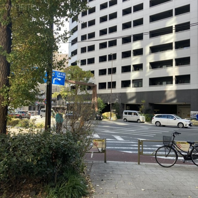 野本ビル ビル前面道路