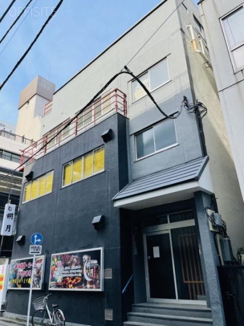 玉甚ビル 外観