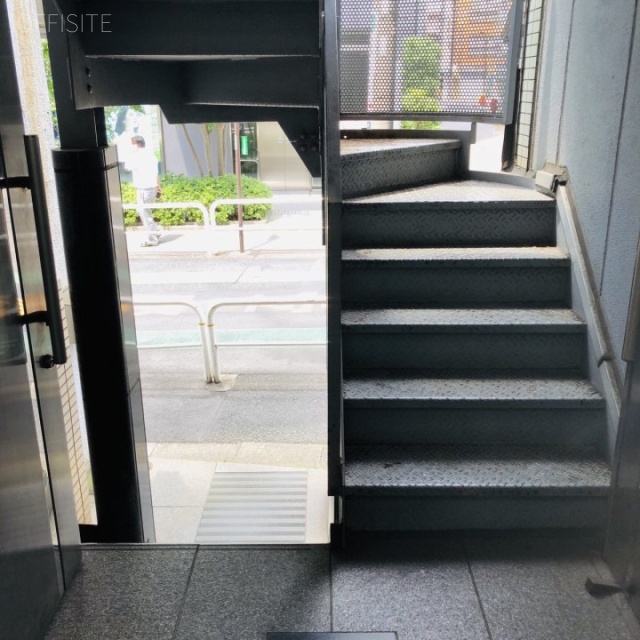 神田小川町太田屋ビル エントランス
