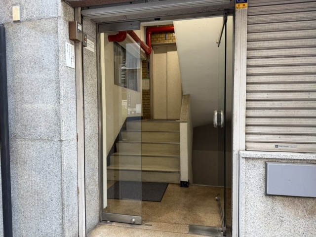 佐伯ビル　エントランス