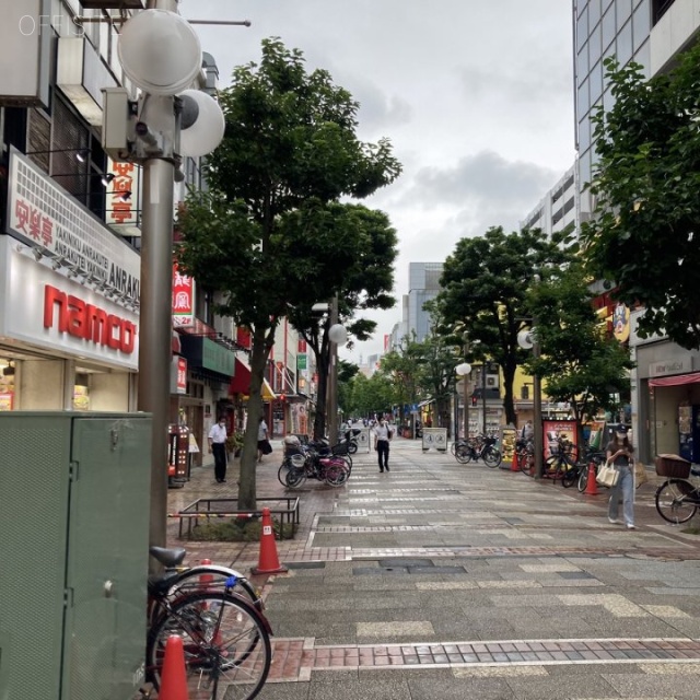 横浜日活会館 ビル前面道路