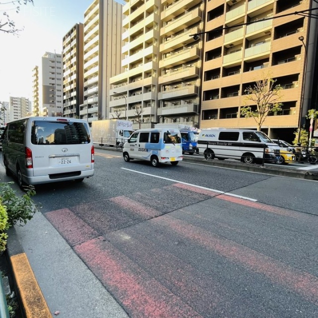 トミービル 前面道路