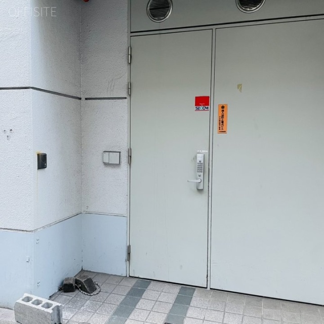 ヒキタカ芝公園ビル　通用口