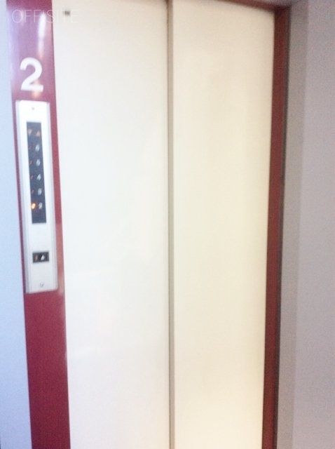 青山ビル エレベーター