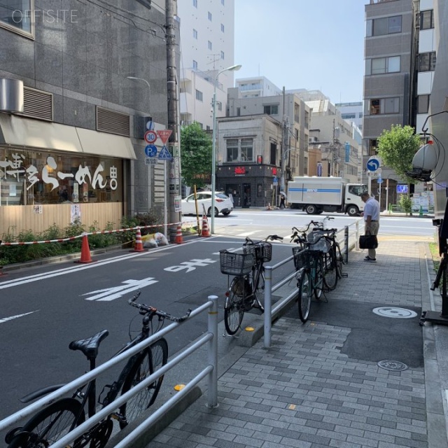 TMビル ビル前面道路