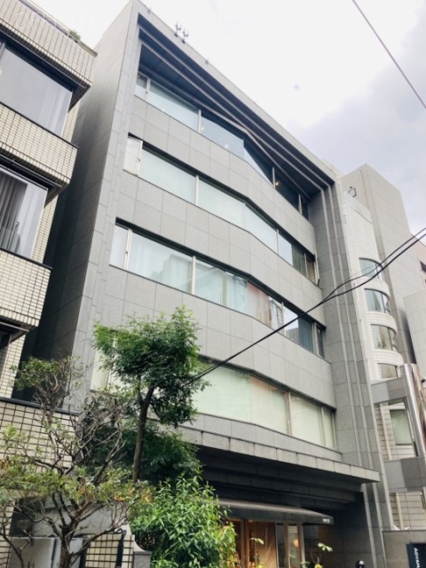青山エイティーンビル 外観