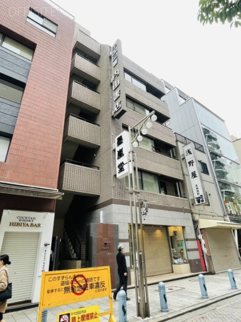 内山ビル　外観
