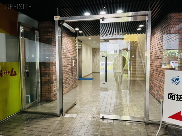 ハイネスロフティー　エントランス