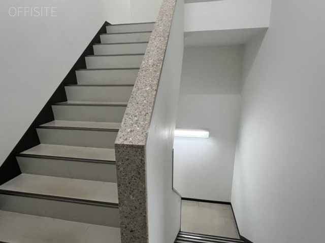 KHK池袋ビル エントランス