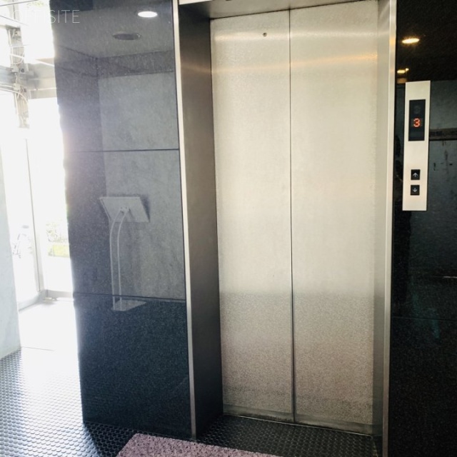 本郷フジビル エレベーター
