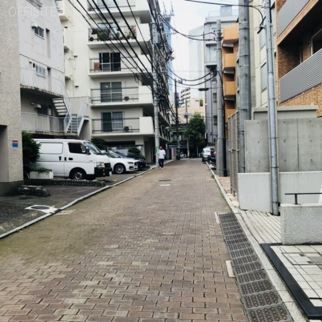 渋谷TFビル ビル前面道路