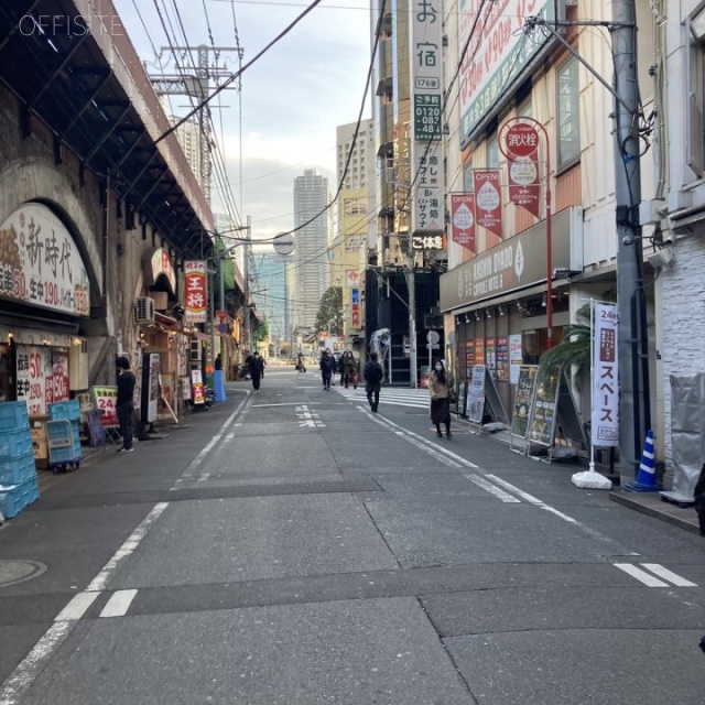 第二ペリカンビル ビル前面道路